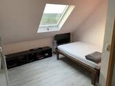 Altbau DG Zimmer 2 - 