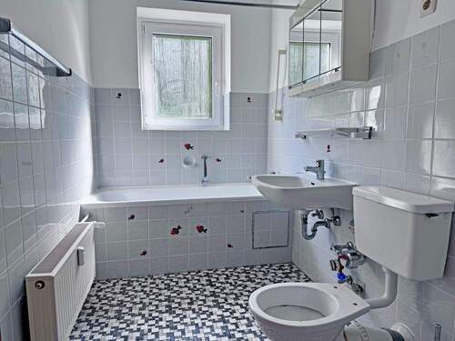 Badezimmer - Etagenwohnung mit 62,60 m² in Baiersbronn zum Kaufen
