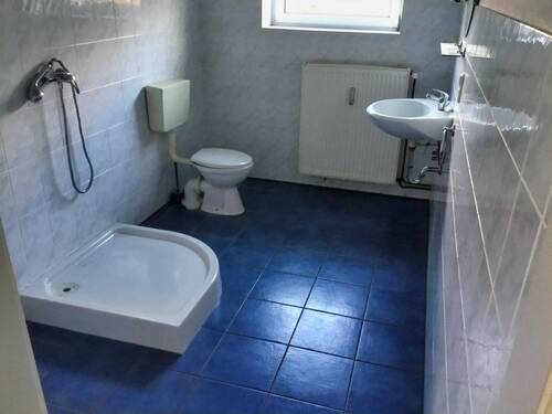 Erdgeschoss rechts - 