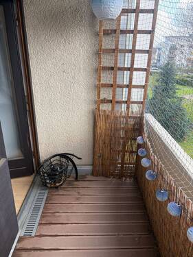 Balkon - Etagenwohnung mit 71,00 m&sup2; in Köln zur Miete