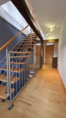Flur Obergeschoß - Treppe zum Spitzboden - 