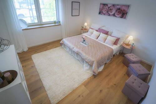 Schlafzimmer - 3 Zimmer Etagenwohnung zum Kaufen in Bergrheinfeld