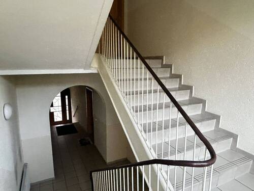 Treppenhaus - 2 Zimmer Etagenwohnung in Zwickau