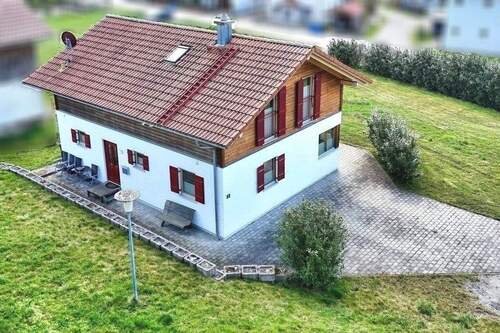 Außenansicht - 4 Zimmer Einfamilienhaus zum Kaufen in Bad Birnbach