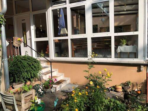 Eingang EG mit Wintergarten - 