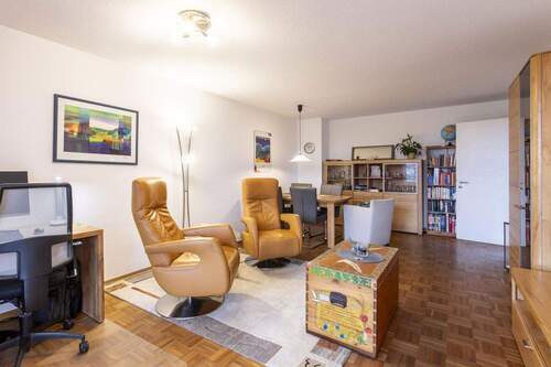 Wohnzimmer - Etagenwohnung mit 70,00 m² in München-Bogenhausen zur Miete