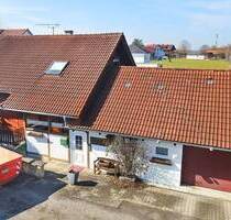 Privatsphäre und Lebensqualität vereint familienfreundliches Zuhause direkt am grünen Ortsrand - Pfronstetten