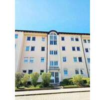 Helle 2-Zimmer-Wohnung mit Balkon in Roth – Ideal für Singles und Paare