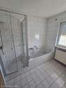 Bad mit Wanne und Dusche - Etagenwohnung mit 59,00 m&sup2; in Roth zum Kaufen