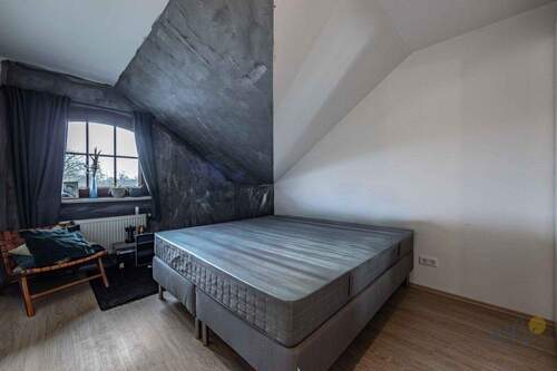 OG zweites Schlafzimmer - 