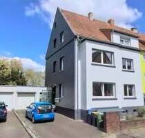 Charmante Dachgeschosswohnung in ruhiger Lage – 2 ZKB, 55 m² - Saarbrücken St Johann