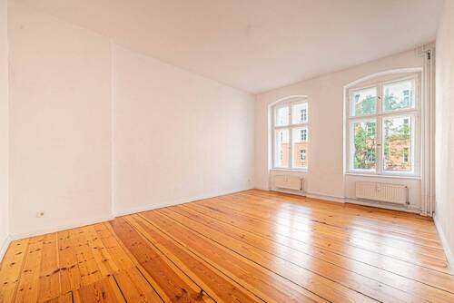 Wohnzimmer - 4 Zimmer Etagenwohnung zum Kaufen in Berlin