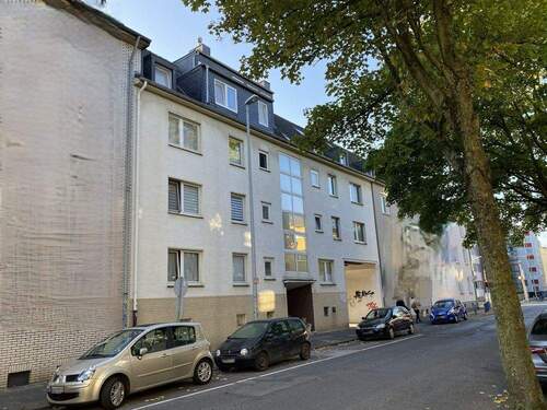 Vorderansicht - 2 Zimmer Etagenwohnung zum Kaufen in Duisburg / Neudorf