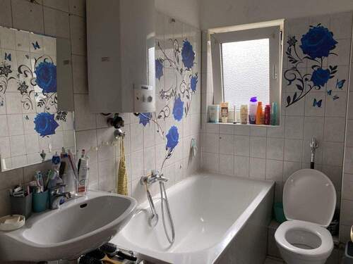 Badezimmer - Etagenwohnung mit 49,00 m² in Duisburg / Neudorf zum Kaufen