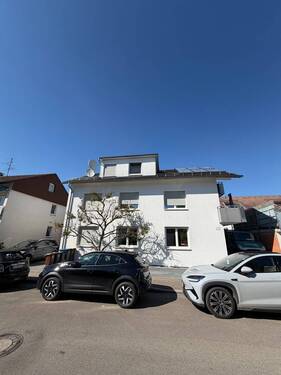 Aussen.jpg - 3 Zimmer Etagenwohnung zur Miete in Kirchheim-Teck