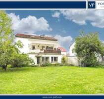 Ansprechendes Zweifamilienhaus mit Wintergarten und viel Platz im Grünen - Gräfelfing / Lochham Ansprechendes Zweifamilienhaus mit Wintergarten und viel Platz im Grünen - Gräfelfing / Lochham