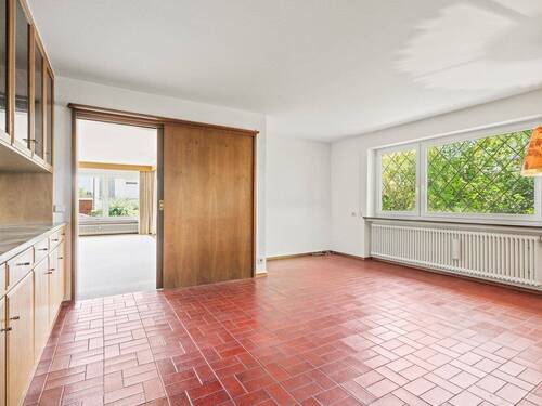 Bild 3 - 6 Zimmer Einfamilienhaus in Singen (Hohentwiel)