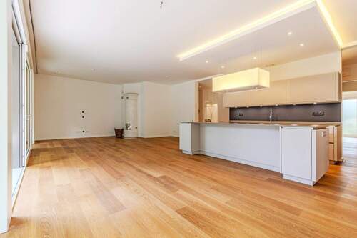 lichtdurchfluteter Wohnbereich - 