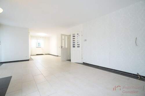 Wohn- und Esszimmer - 