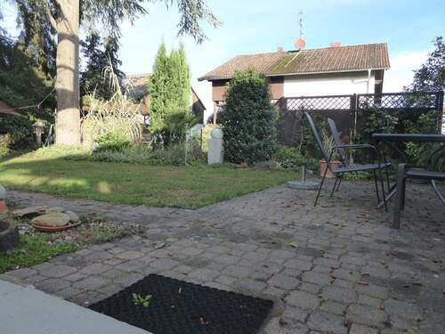 Terrasse / Garten - Mehrfamilienhaus, Wohnhaus mit 366,00 m&sup2; in Riedstadt zum Kaufen