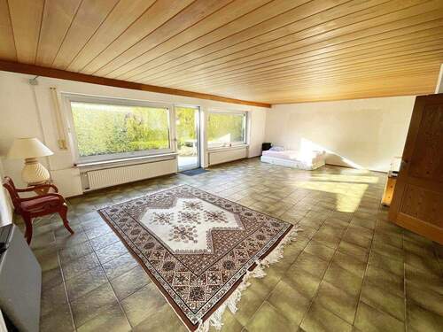 EG_Wohnzimmer_www.villingen.immobilien - Ein- bis Zweifamilienwohnhaus zeitnah verfügbar