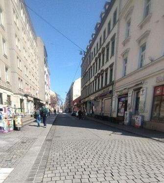 Straßenansicht - Einzelhandelsparadies sucht neuen Mieter