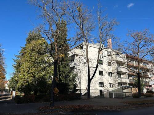 Außenansicht - Sonnige 1-Zi.-Dachterr.-Whg. in Laim! Frei! Kompl. möbliert!