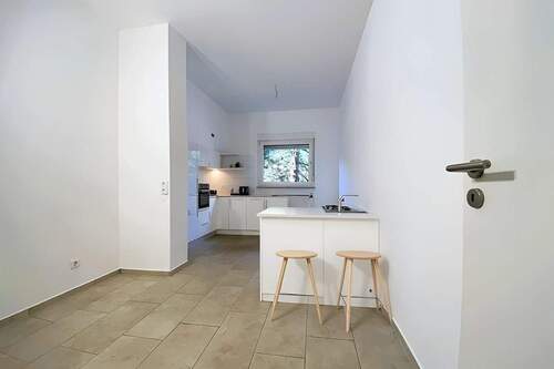 Küche_1_virtuelle_Möbelierung - 4 Zimmer Einfamilienhaus zum Kaufen in Mainz