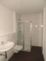 Das Bad mit Dusche - 