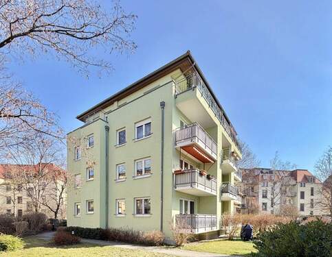 Wohnung nach Südwesten - Hinreißende 2-Zimmer-Wohnung mit Balkon und TG-Stellplatz in zweiter Wohnreihe