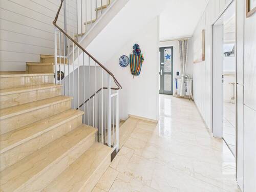 Flur/Treppe - 