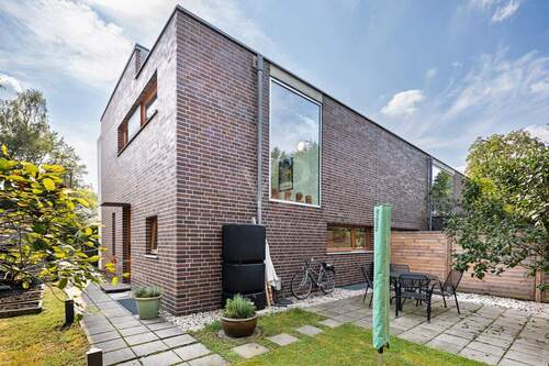 Außenaufnahme I - Doppelhaushälfte mit 135,80 m² in Gräfelfing / Lochham zum Kaufen