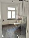 Badezimmer mit Fenster - 