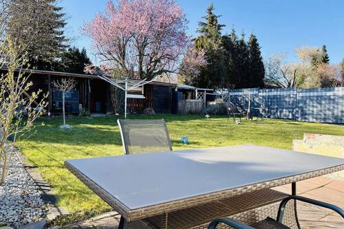 Terrasse des Anbaus - 