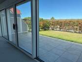 großzügige Terrassenfläche - 