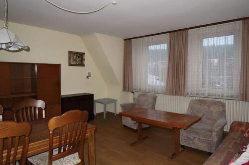 Zimmer - 7 Zimmer Mehrfamilienhaus, Wohnhaus in Sankt Georgen im Schwarzwald