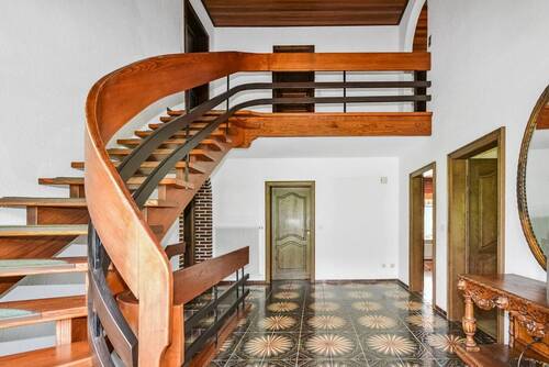 Eingansbereich - Einfamilienhaus mit 310,00 m&sup2; in Naumburg / Elbenberg zum Kaufen