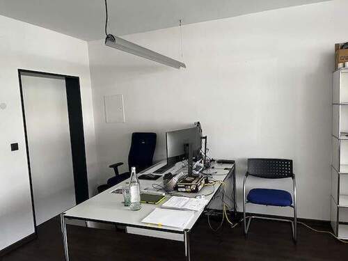 Helle und große Büroräume - 3 Zimmer Büro zum Kaufen in Frickingen