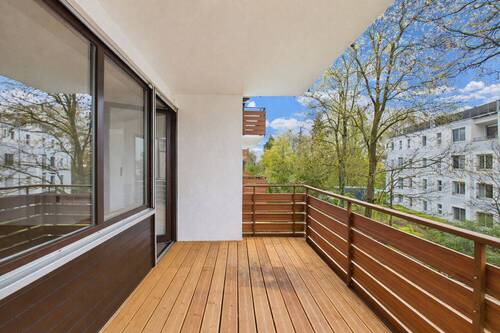 Balkon - 4 Zimmer Etagenwohnung in Landshut