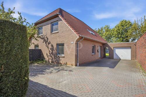 Außenansicht - 7 Zimmer Einfamilienhaus zum Kaufen in Wilhelmshaven