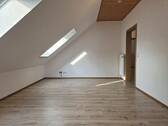 Ein lichtdurchfluteter Raum - 