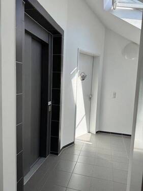 Aufzug .jpg - 