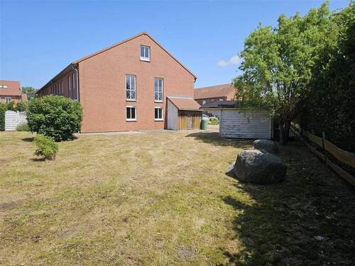 Giebel - 5 Zimmer Mehrfamilienhaus, Wohnhaus in Rostock
