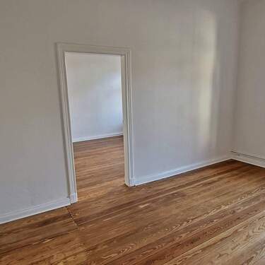 Verbindungstür zum Wohnzimmer - 