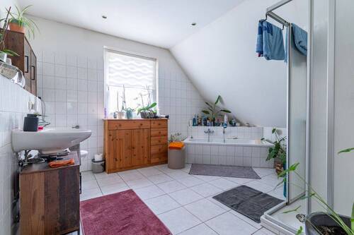 Badezimmer - OG - 