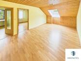Wohn- oder Schlafzimmer 2.OG - 