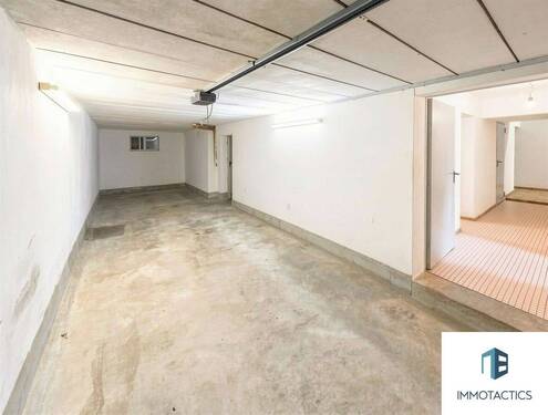 Garage - 