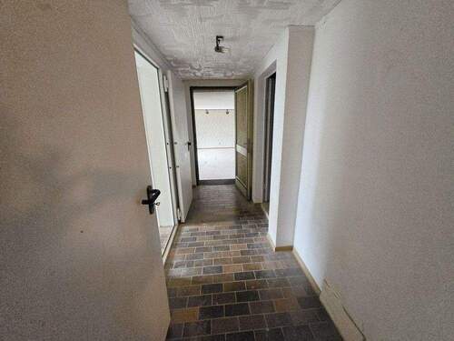 Flur im Keller - 
