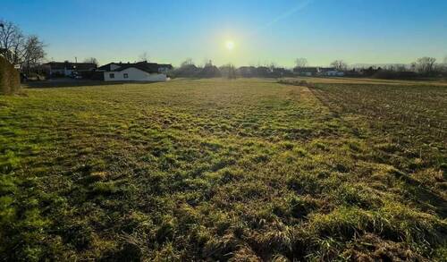 Blick Süd-West - Sonniges BAUGRUNDSTÜCK mit westlichem Weitblick