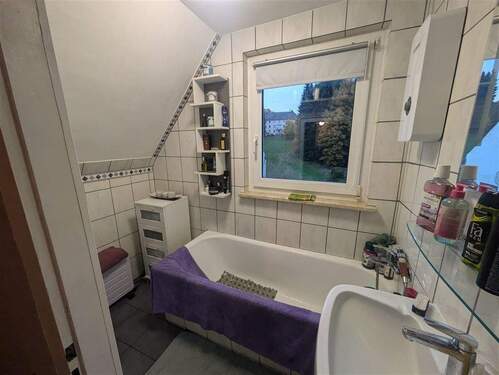 Badezimmer 2. OG - 